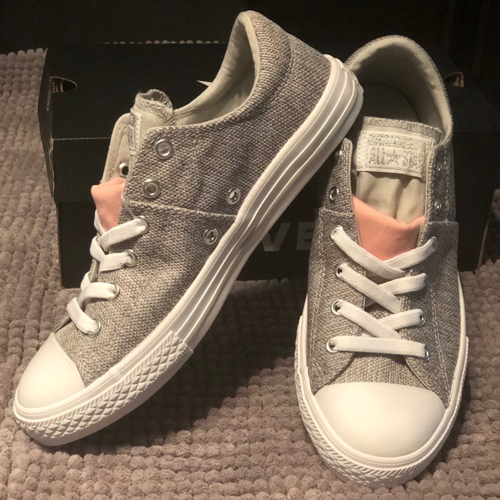 ⭐️BNIB⭐️ Converse All-Stars👟👟